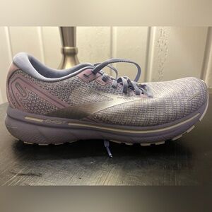 Brooks Ghost 14 Athletic Shoes